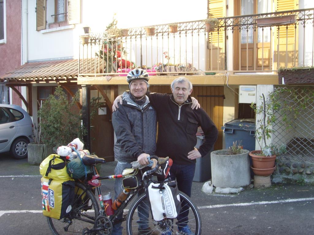 Hotel Le Bravard Jumeaux Exterior foto